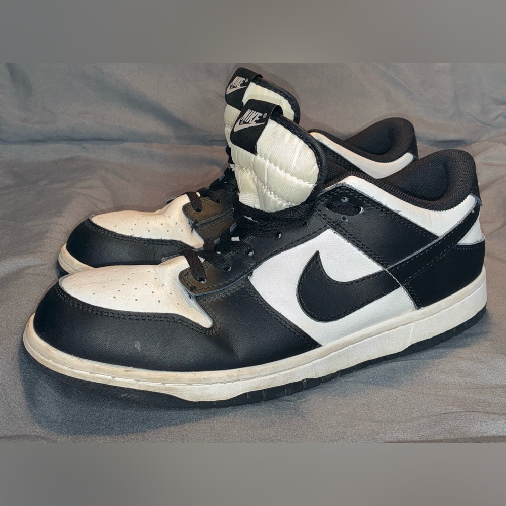 Nike Dunk Low Men's Black and White Sneakers, Size 10